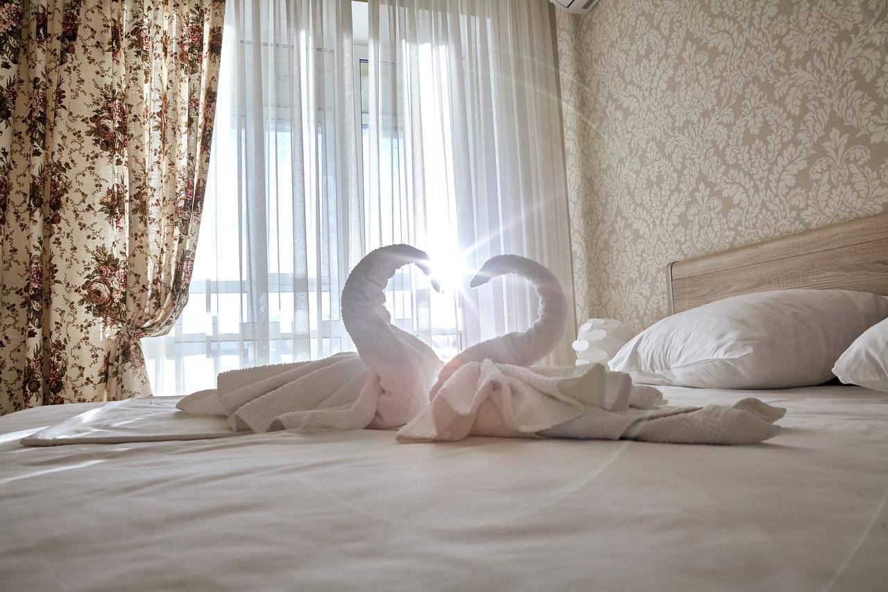 City Center Lux Family Apartment Виниця Екстериор снимка