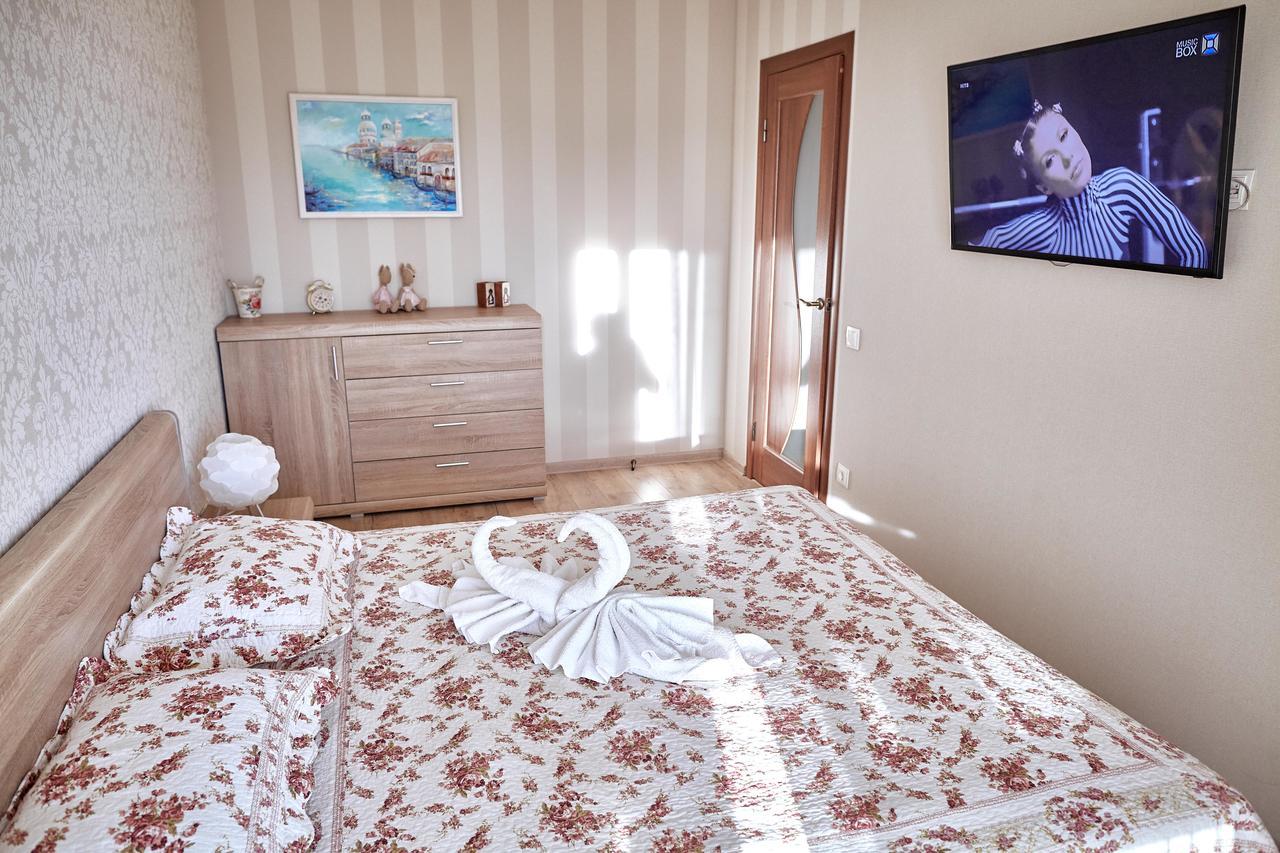 City Center Lux Family Apartment Виниця Екстериор снимка